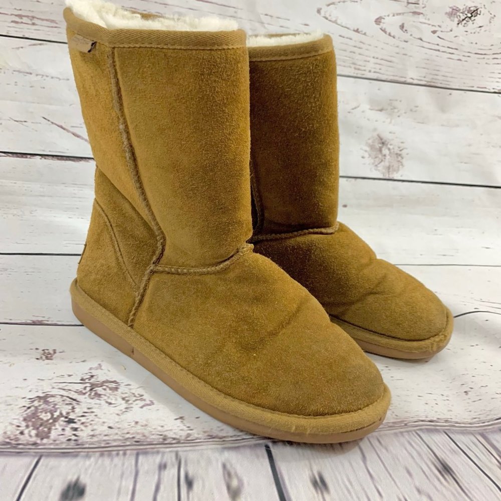 Minnetonka Women’s Olympia Short Boot Size 9